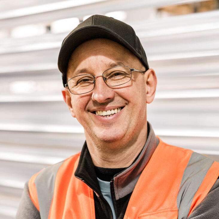 Marjan Bartolovic, Leitung Lager & Logistik bei Längle Oberflächen.