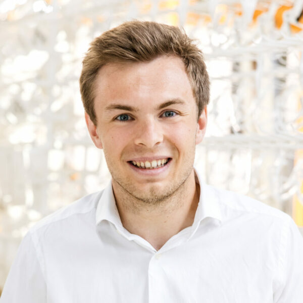 Maximilian Stockner, Vertriebsleiter und Experte für Oberflächentechnik bei Längle Oberflächen.