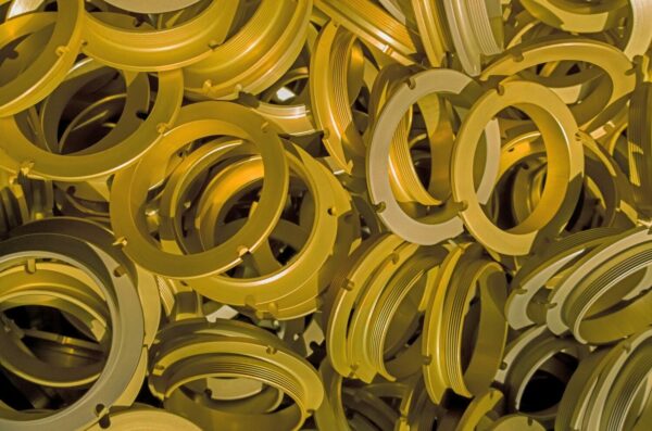 Eloxierte Metallteile für Maschinen in der Industrie