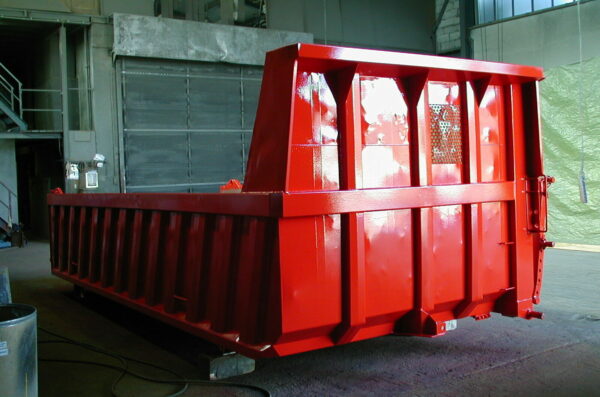 Foto eines nasslackierten LKW Kippers