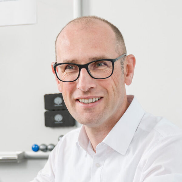 Gerhard Vallaster, Leitung Technik und Produktion, in einer Besprechung.