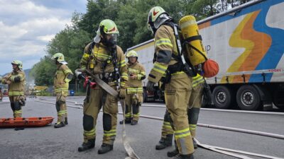 Feuerwehrübung beim Pulverbeschichter Längle Oberflächen in Klaus